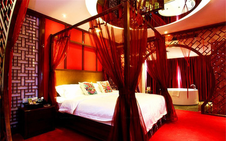鄭州山楂樹連鎖情侶主題酒店客房裝修設(shè)計實景圖
