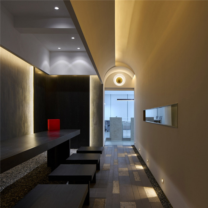 設(shè)計(jì)師的光影空間 大牌設(shè)計(jì)公司辦公室裝修設(shè)計(jì)實(shí)景圖 設(shè)計(jì)師的光影空間 大牌設(shè)計(jì)公司辦公室裝修設(shè)計(jì)實(shí)景圖