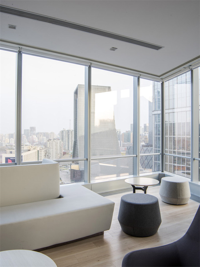 通透明亮的律師事務所裝修設計圖