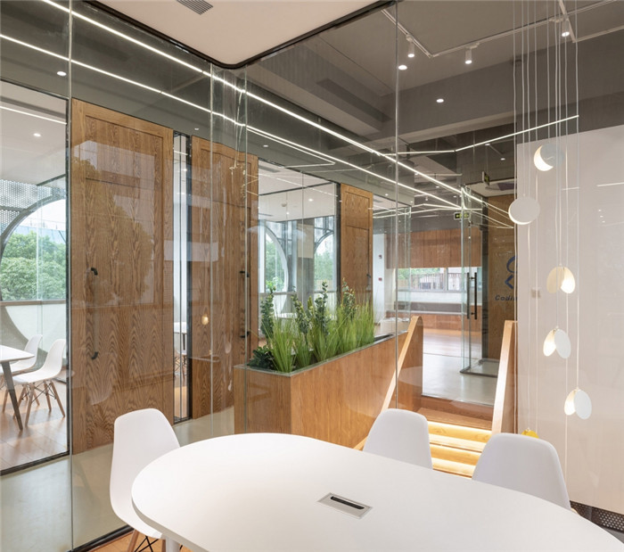 以編程、機(jī)器人培訓(xùn)為特色的數(shù)碼學(xué)院教育機(jī)構(gòu)裝修設(shè)計(jì)圖