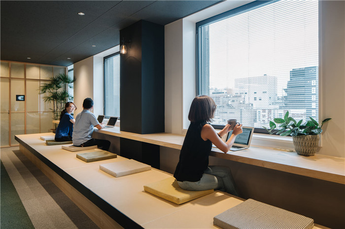 日式辦公室休閑區(qū)裝修設(shè)計方案