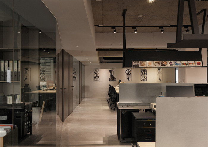 鄭州網(wǎng)絡營銷公司辦公室裝修實景圖