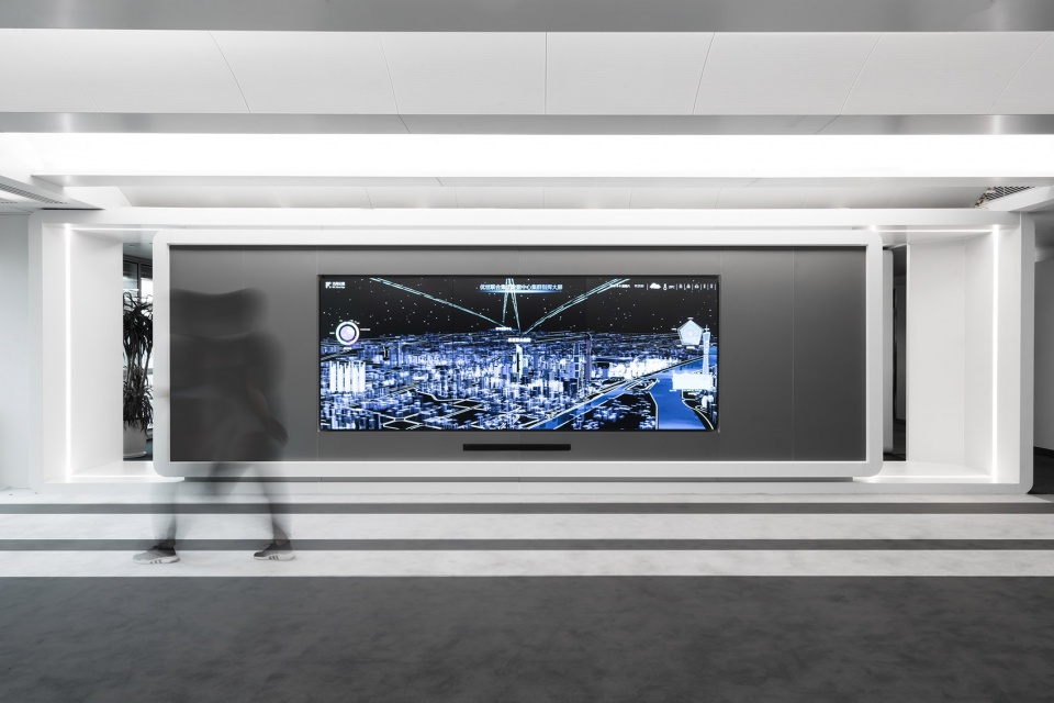 滿滿科技感的未來時空主題UnitedDATA總部辦公室裝修設(shè)計