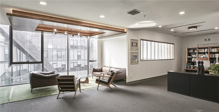 實(shí)力文化傳媒集團(tuán)辦公樓領(lǐng)導(dǎo)辦公室裝修設(shè)計(jì)實(shí)景圖