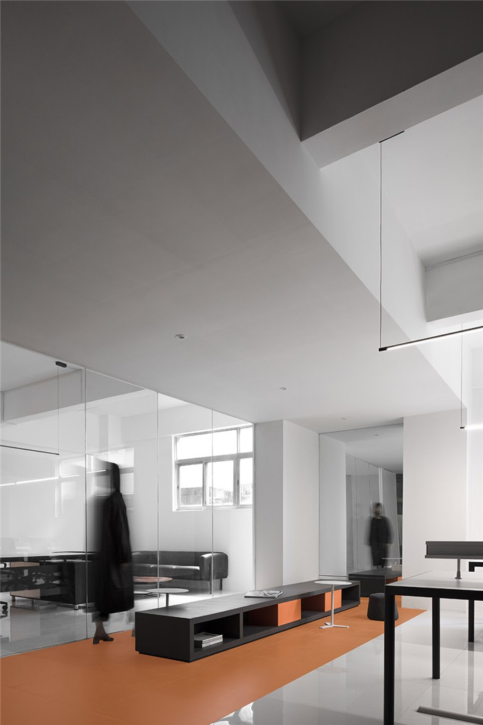  極致簡(jiǎn)約的200平阿里巴巴分公司辦公室裝修設(shè)計(jì)方案