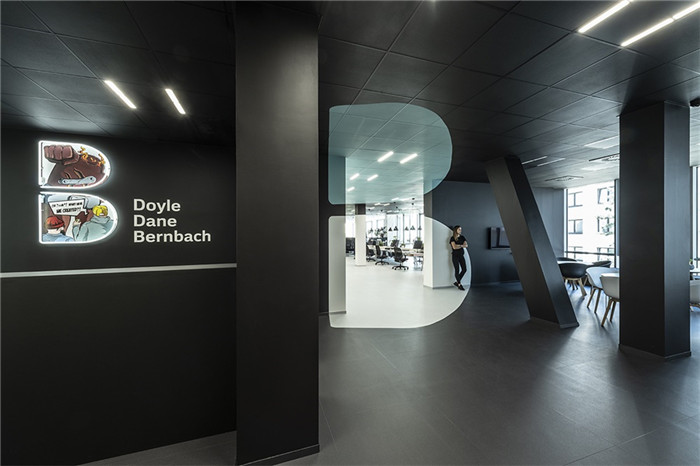 全球創(chuàng)意廣告公司DDB時尚辦公室裝修設計方案