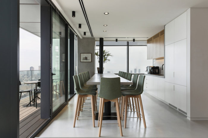 開放與私密  清新寬敞的國外律師事務(wù)所辦公室裝修設(shè)計(jì)方案