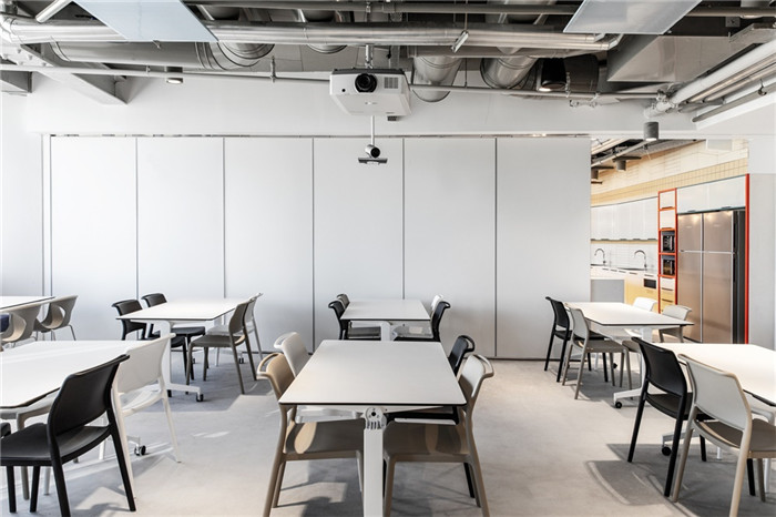 3500平現(xiàn)代簡約時尚風全球高科技公司辦公室裝修實景圖