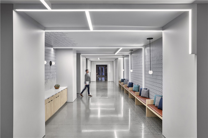 一個講故事的空間:NetApp科技公司辦公室裝修設(shè)計欣賞 一個講故事的空間:NetApp科技公司辦公室裝修設(shè)計欣賞