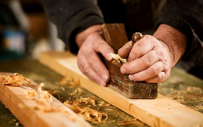 辦公室裝修設(shè)計(jì)背后，宏鈺堂有多少工種為您服務(wù)？