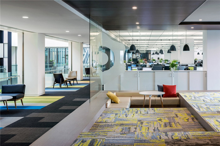 寧靜極簡風(fēng)網(wǎng)絡(luò)公司辦公室內(nèi)部裝修實(shí)景圖 寧靜極簡風(fēng)網(wǎng)絡(luò)公司辦公室內(nèi)部裝修實(shí)景圖