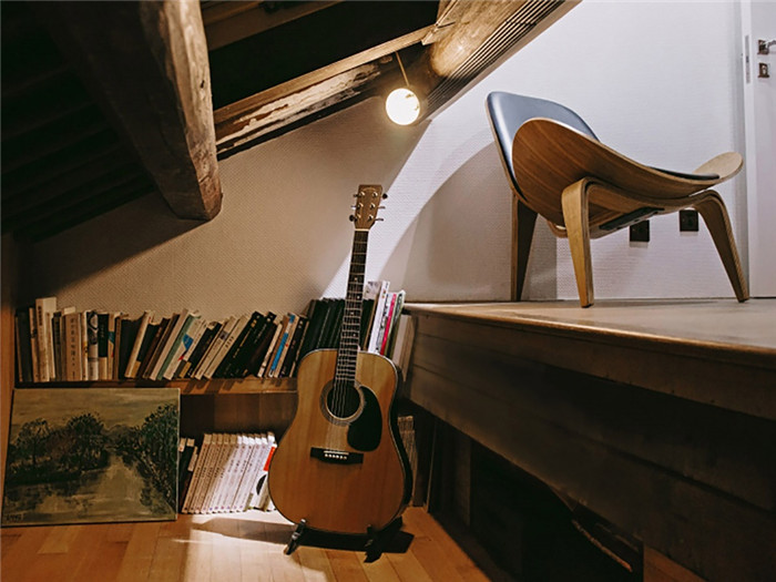 富有文化內(nèi)涵的建筑設(shè)計(jì)工作室閣樓休息區(qū)裝修實(shí)景圖 富有文化內(nèi)涵的建筑設(shè)計(jì)工作室閣樓休息區(qū)裝修實(shí)景圖