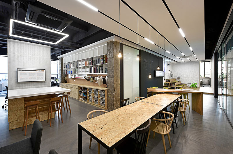 靈感空間設(shè)計(jì)公司辦公室裝修設(shè)計(jì)實(shí)景圖 靈感空間設(shè)計(jì)公司辦公室裝修設(shè)計(jì)實(shí)景圖