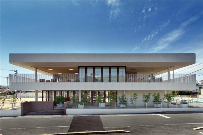 熊本縣明亮開放的幼兒園裝修設計 熊本縣明亮開放的幼兒園裝修設計