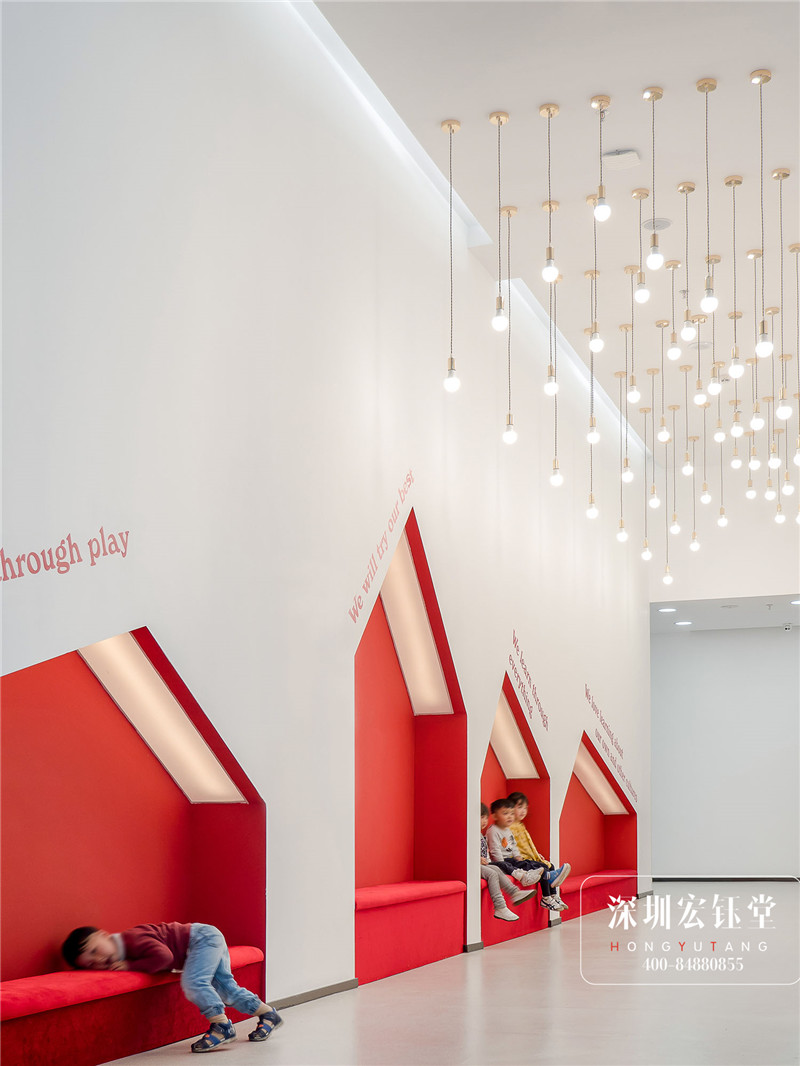 Windsor雙語幼兒園走廊裝修設(shè)計(jì)實(shí)景圖 Windsor雙語幼兒園走廊裝修設(shè)計(jì)實(shí)景圖