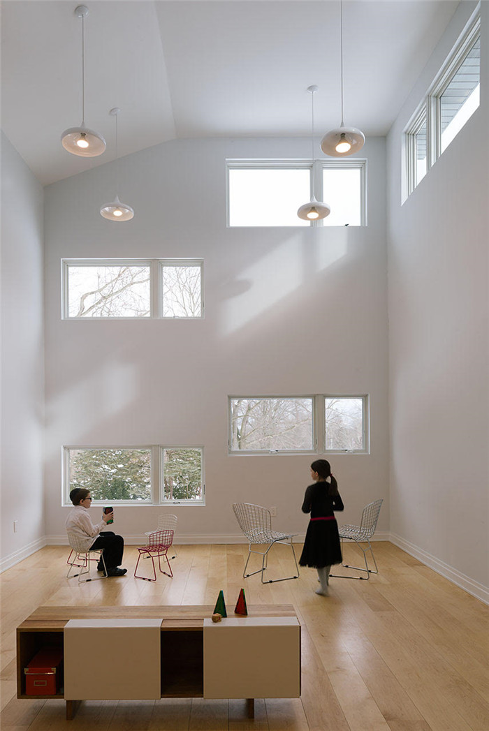 美國西山學(xué)前教育中心教室裝修設(shè)計方案 美國西山學(xué)前教育中心教室裝修設(shè)計方案