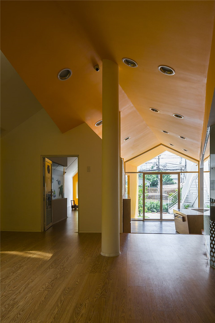 帶給孩子安全感的幼兒園大廳裝修設(shè)計方案 帶給孩子安全感的幼兒園大廳裝修設(shè)計方案