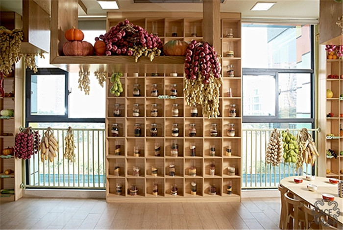 以蛋殼為主題的創(chuàng)意幼兒園蔬果區(qū)裝修設(shè)計(jì)案例賞析