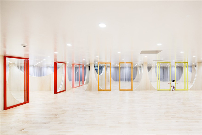 日本埼玉幼兒園教室裝修設計