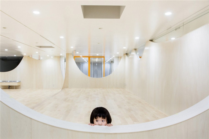 日本埼玉幼兒園教室裝修設計