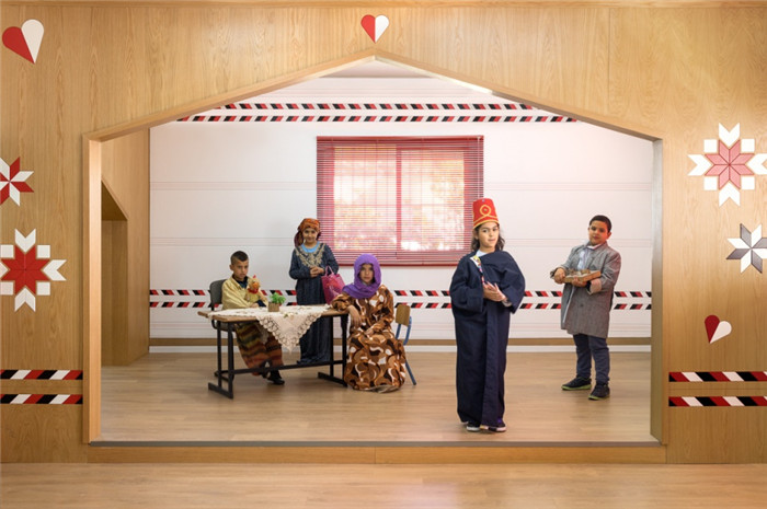 充滿想象力和創(chuàng)造力的創(chuàng)意以色列小學小舞臺裝修設計