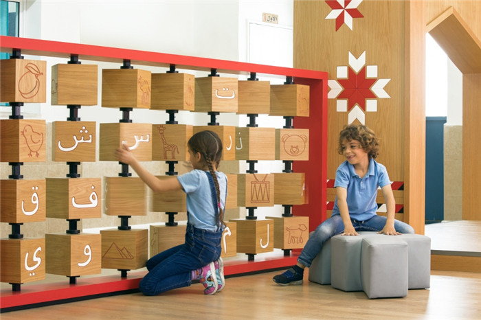 充滿想象力和創(chuàng)造力的創(chuàng)意以色列小學活動區(qū)裝修設計
