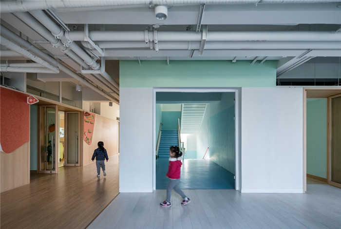 上海寶山貝貝佳歐萊幼兒園走廊裝修設(shè)計效果圖 上海寶山貝貝佳歐萊幼兒園走廊裝修設(shè)計效果圖