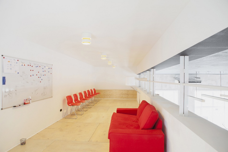 辦公室改造會(huì)議室裝修設(shè)計(jì)