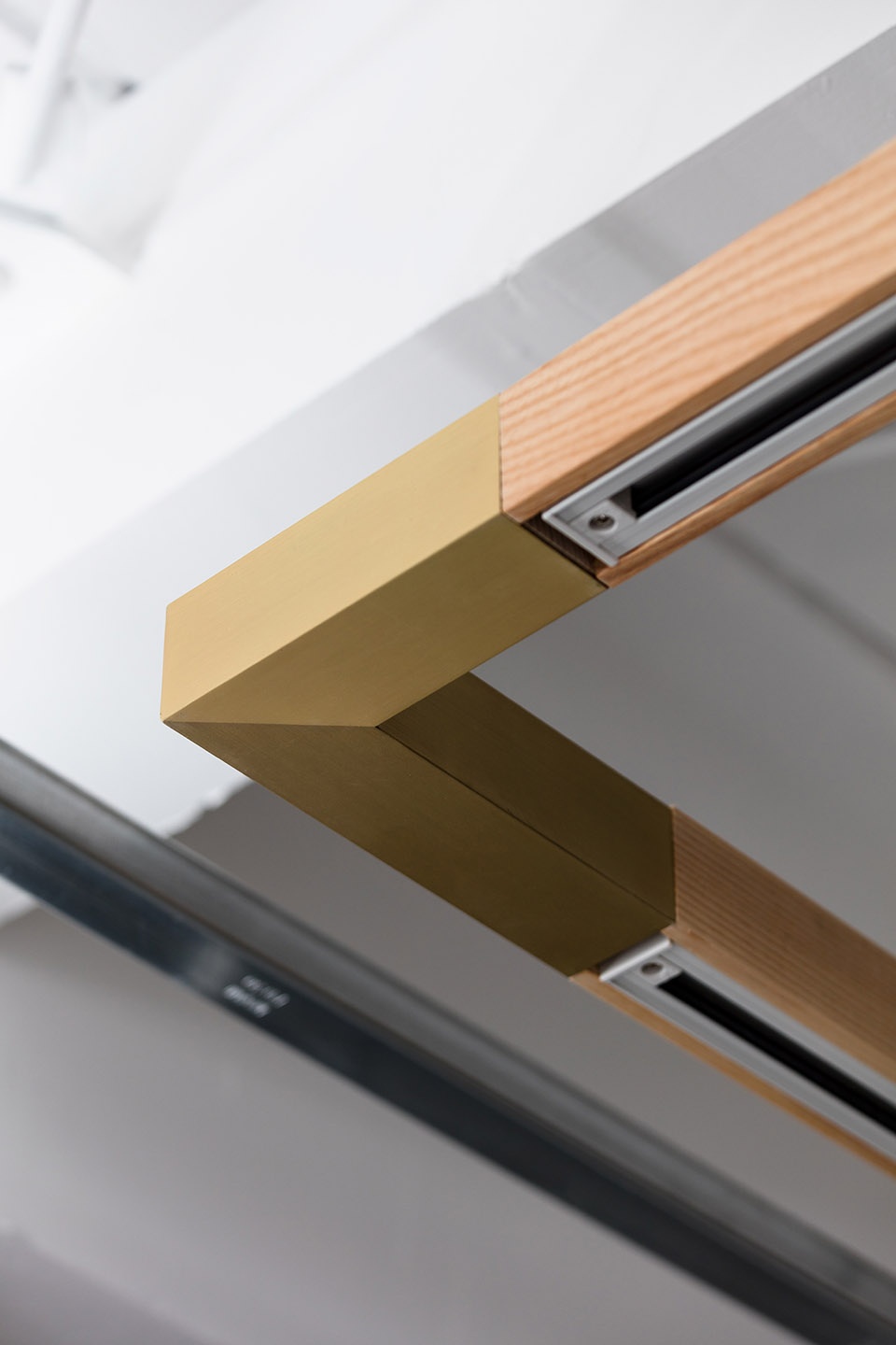 多功能空間辦公室裝修設(shè)計實景圖