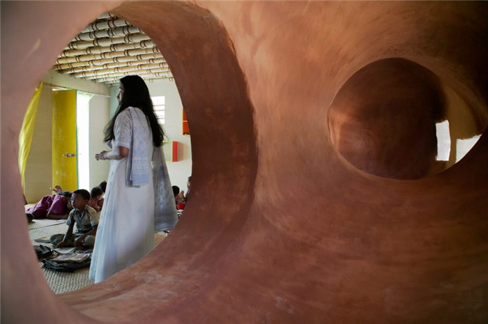 南亞傳統(tǒng)居民土著特色學(xué)校教室裝修設(shè)計(jì)效果圖 南亞傳統(tǒng)居民土著特色學(xué)校教室裝修設(shè)計(jì)效果圖