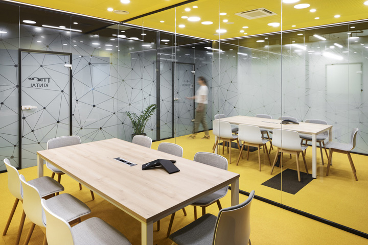 國外多變性辦公室會(huì)議室設(shè)計(jì)裝修