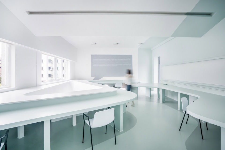 建筑事務(wù)所辦公室改造裝修設(shè)計(jì)效果圖 建筑事務(wù)所辦公室改造裝修設(shè)計(jì)效果圖