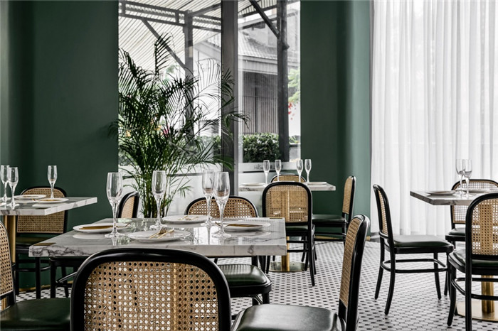 鄭州餐廳裝修公司宏鈺堂分享高檔西餐廳裝修設(shè)計(jì)案例 鄭州餐廳裝修公司宏鈺堂分享高檔西餐廳裝修設(shè)計(jì)案例