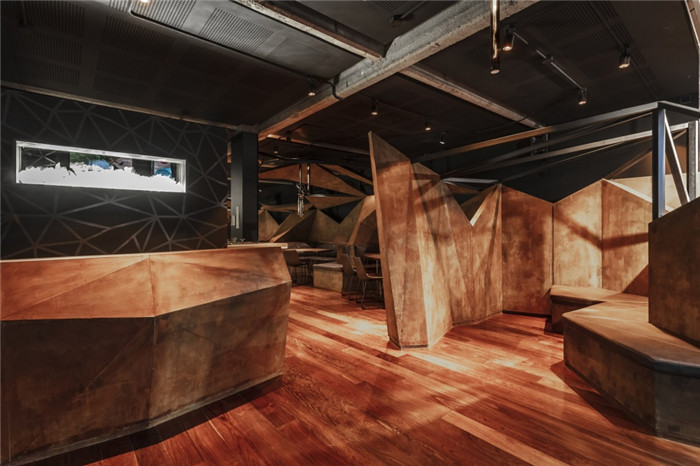 特色工業(yè)風主題Mamba餐廳酒吧設(shè)計裝修方案 特色工業(yè)風主題Mamba餐廳酒吧設(shè)計裝修方案