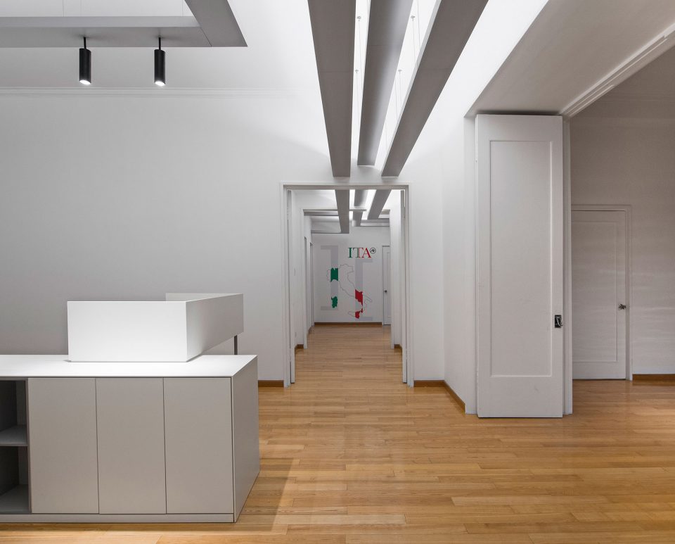 辦公室過道裝修設(shè)計方案 辦公室過道裝修設(shè)計方案