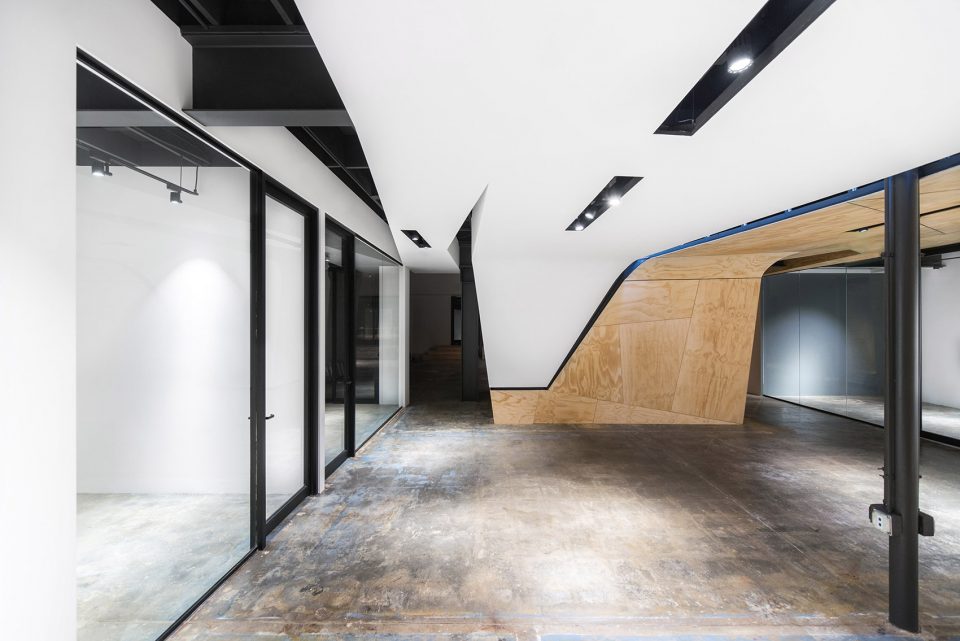 鄭州辦公室裝修改造實景圖 鄭州辦公室裝修改造實景圖