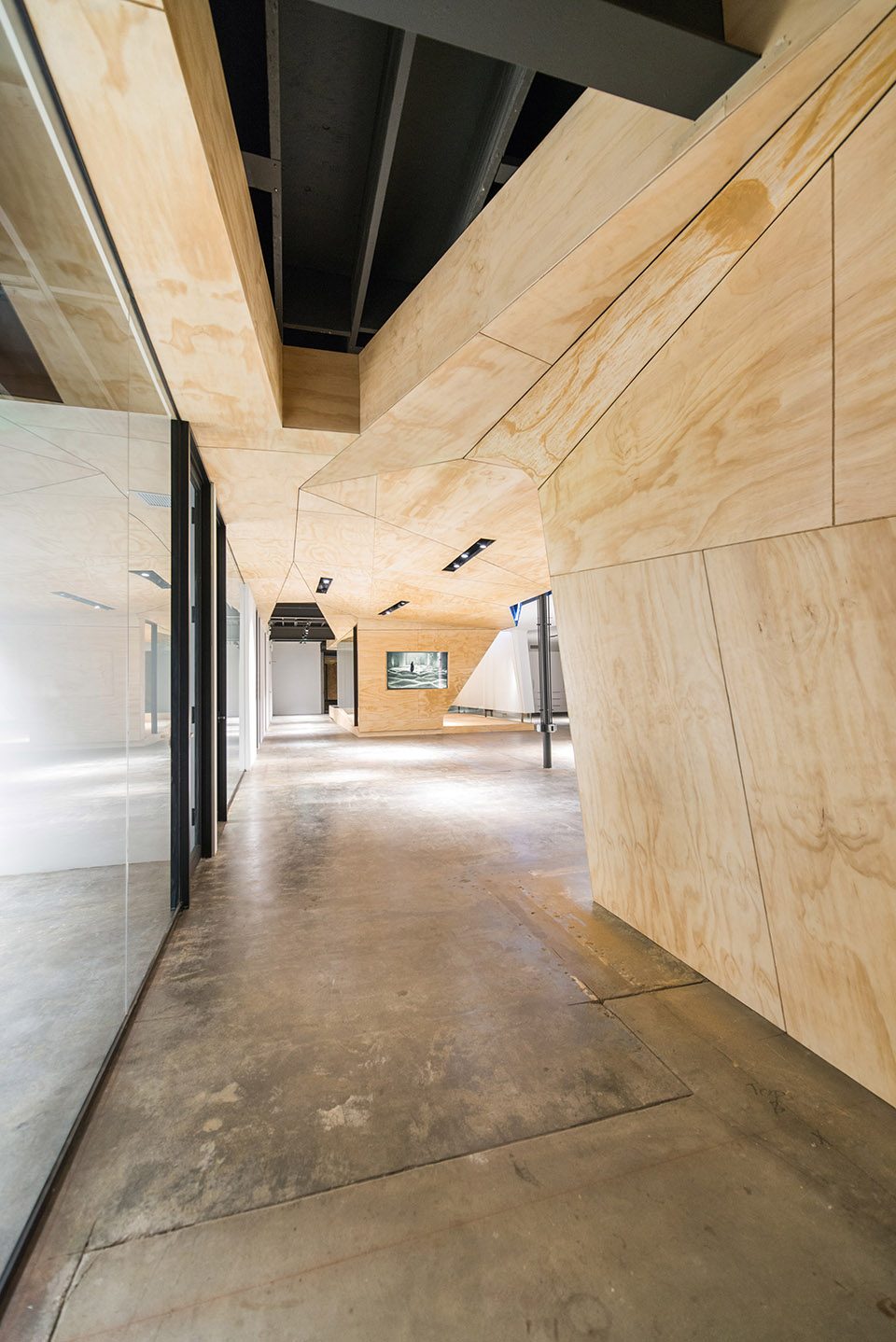 鄭州辦公室過道裝修效果圖 鄭州辦公室過道裝修效果圖