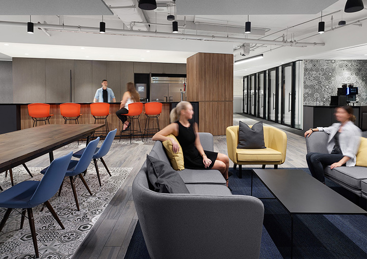 一個(gè)吸引員工參與的商業(yè)咨詢公司辦公室裝修方案 一個(gè)吸引員工參與的商業(yè)咨詢公司辦公室裝修方案