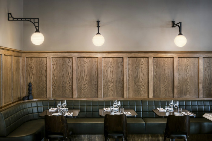 復(fù)古懷舊風(fēng)牛排餐廳裝修設(shè)計(jì)案例