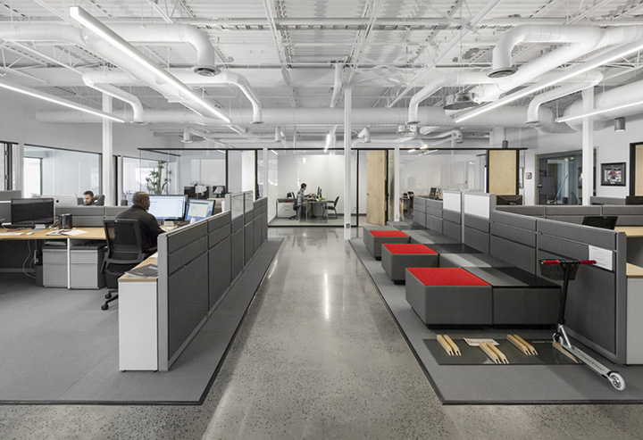 國外軟件公司工業(yè)廠房改造辦公樓裝修設(shè)計(jì)案例 