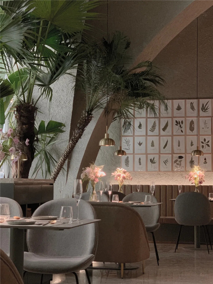 鄭州餐飲裝修公司推薦花園秘境主題餐廳設(shè)計(jì)案例 鄭州餐飲裝修公司推薦花園秘境主題餐廳設(shè)計(jì)案例