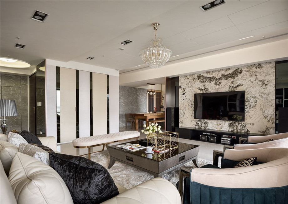 新鄭正商紅河谷雙拼別墅客廳裝修設(shè)計(jì)方案實(shí)景圖 新鄭正商紅河谷雙拼別墅客廳裝修設(shè)計(jì)方案實(shí)景圖