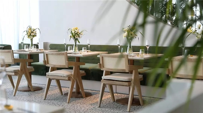 鄭州裝修公司推薦北京花廚時尚餐飲裝修設(shè)計案例 鄭州裝修公司推薦北京花廚時尚餐飲裝修設(shè)計案例