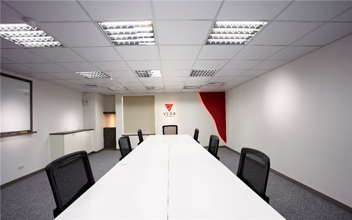 鄭州宏鈺堂分享簡(jiǎn)約科技感小型辦公室會(huì)議室改造裝修案例 鄭州宏鈺堂分享簡(jiǎn)約科技感小型辦公室會(huì)議室改造裝修案例