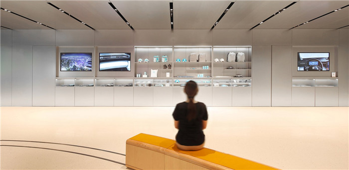 鄭州展廳裝修公司分享蔚來(lái)汽車(chē)用戶體驗(yàn)中心裝修設(shè)計(jì)方案 鄭州展廳裝修公司分享蔚來(lái)汽車(chē)用戶體驗(yàn)中心裝修設(shè)計(jì)方案