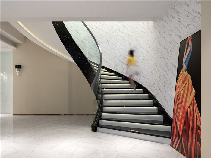 低調(diào)奢華風(fēng)羽妃醫(yī)療美容醫(yī)院大廳樓梯裝修設(shè)計實景圖 低調(diào)奢華風(fēng)羽妃醫(yī)療美容醫(yī)院大廳樓梯裝修設(shè)計實景圖