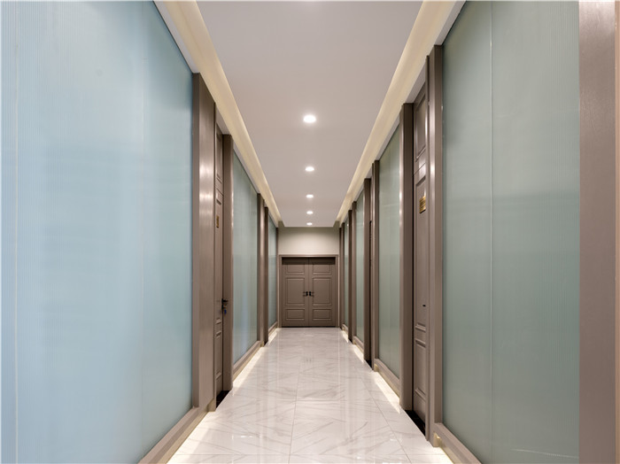 低調(diào)奢華風(fēng)羽妃醫(yī)療美容醫(yī)院走廊裝修設(shè)計實景圖 低調(diào)奢華風(fēng)羽妃醫(yī)療美容醫(yī)院走廊裝修設(shè)計實景圖