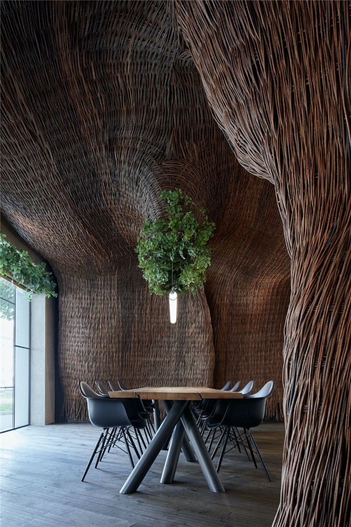 以原生態(tài)自然為主題的STK牛排餐廳裝修設(shè)計(jì)實(shí)景圖 以原生態(tài)自然為主題的STK牛排餐廳裝修設(shè)計(jì)實(shí)景圖