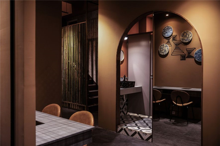 鄭州專業(yè)餐飲裝修設(shè)計公司推薦拾鮮鍋物餐飲設(shè)計案例