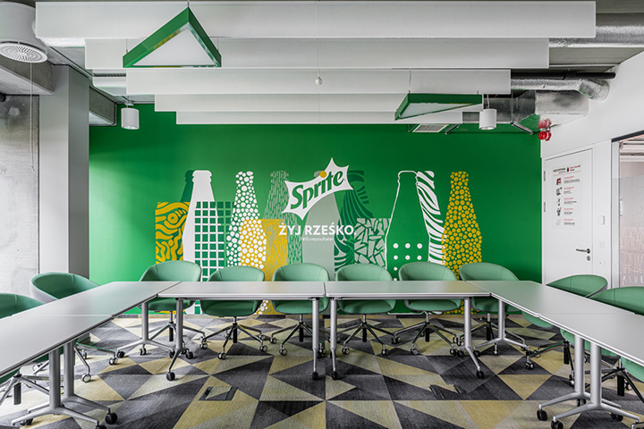 溫暖的工業(yè)風(fēng)可口可樂(lè)華沙總部辦公室裝修設(shè)計(jì)案例 溫暖的工業(yè)風(fēng)可口可樂(lè)華沙總部辦公室裝修設(shè)計(jì)案例